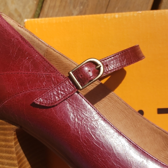 "Kit" ruby leather Maryjane stacked heels - new in box! - Picture 11 of 16